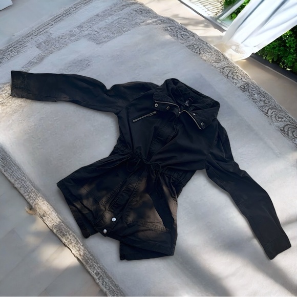 Forever 21 Women's Black Full Zip Button Utility Jacket- SZ(S) - Picture 10 of 14